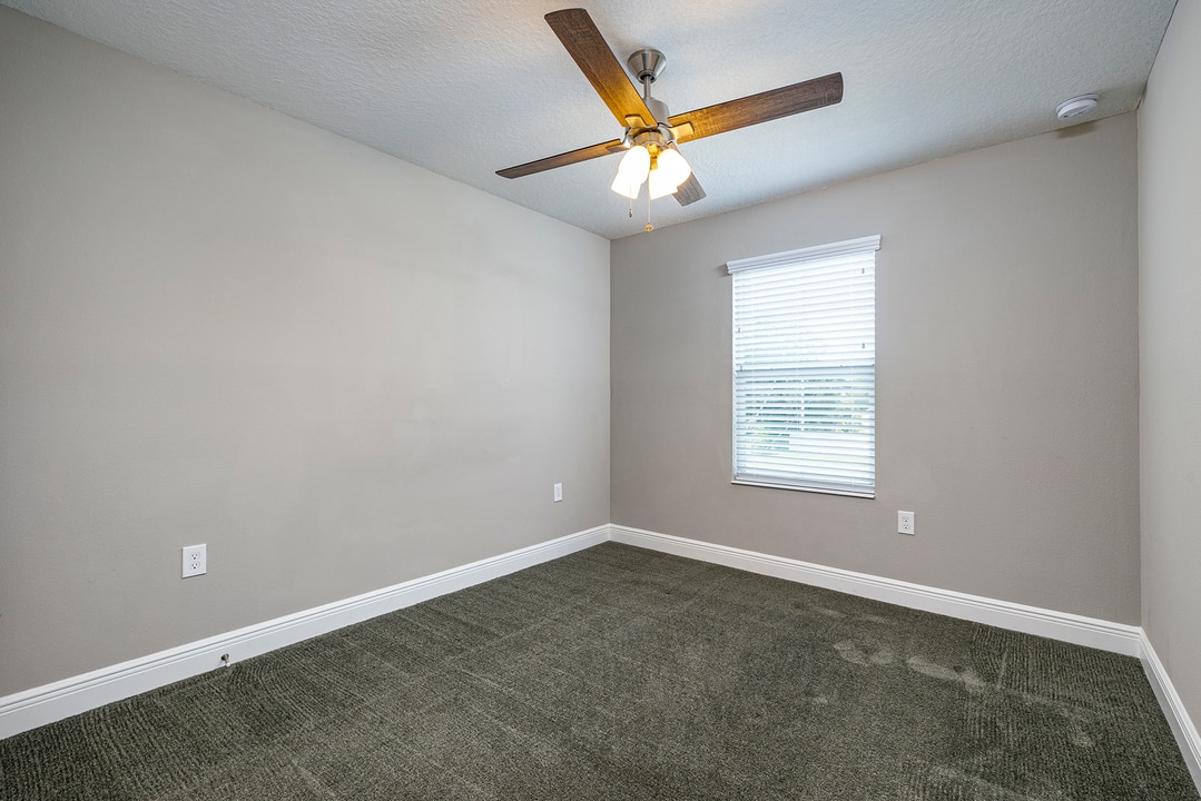 Property p10 image 24